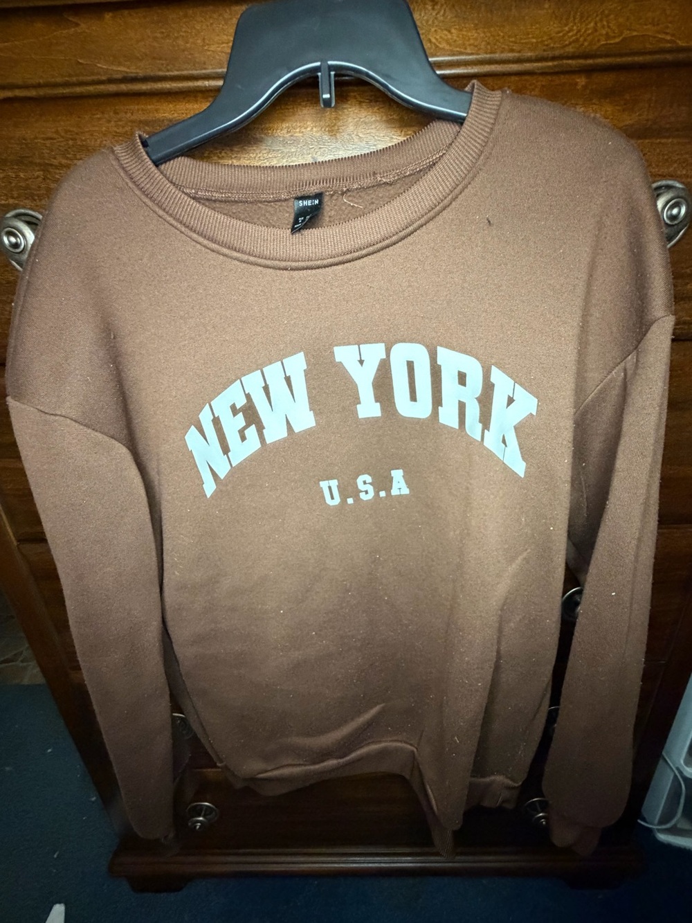 New York USA Brown Crewneck Sweatshirt - Men But Can Be Worn Oversized For Women
